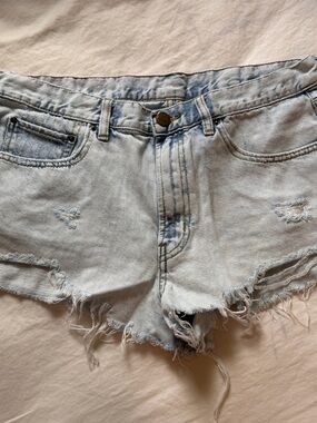 BDG Essential Mid Rise Denim Shorts - 31